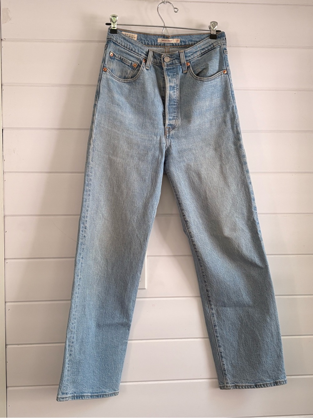 Levi's Light Wash Ribcage Straight Jeans